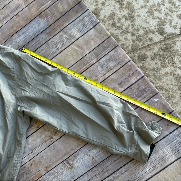 Members Only Men's Vintage Jacket XL Beige Windbreaker Tan with Green Trim Zip - Picture 12 of 15